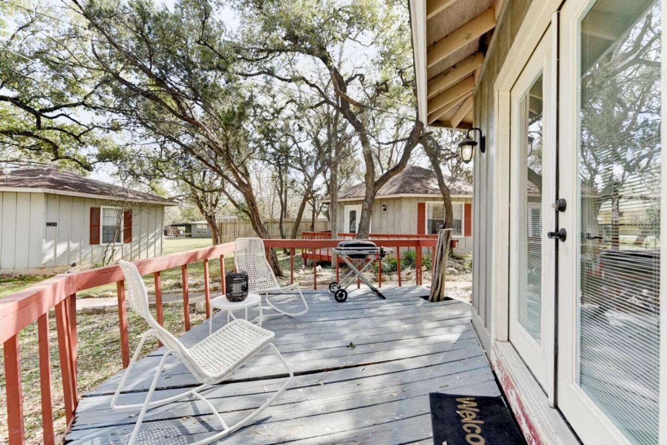 Downtown - Shiner Bungalow At Beer Ranch Project Wimberley Exterior foto